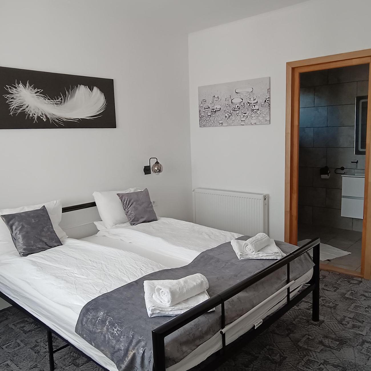 Check-In Kaya Hotel Sibiu Exterior photo